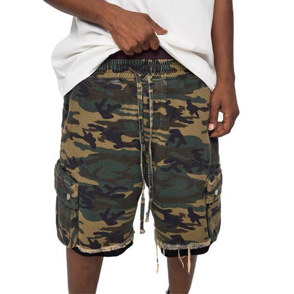 Men's camouflage cargo shorts with drawcord and distressed hem