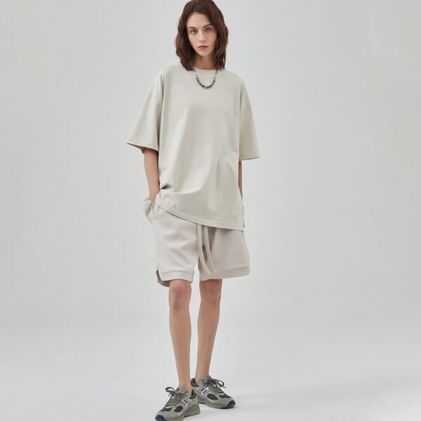 Custom Oversized Blank Streetwear T-Shirt - Style A7CE84 - product detail view 4