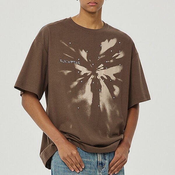Custom Oversized Graphic Print Streetwear T-Shirt - Style 8E023F - product detail view 6 Custom Oversized Graphic Print Streetwear T-Shirt - Style 8E023F - product detail view 6