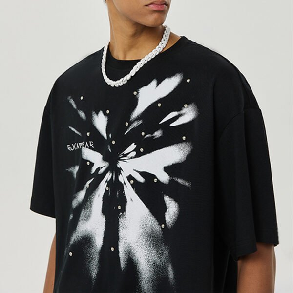 Custom Oversized Graphic Print Streetwear T-Shirt - Style 8E023F - product detail view 7 Custom Oversized Graphic Print Streetwear T-Shirt - Style 8E023F - product detail view 7