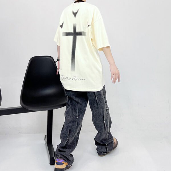 Custom 230 GSM Oversized Graphic Streetwear T-Shirt | - Style E6B429 - product detail view 4 Custom 230 GSM Oversized Graphic Streetwear T-Shirt | - Style E6B429 - product detail view 4