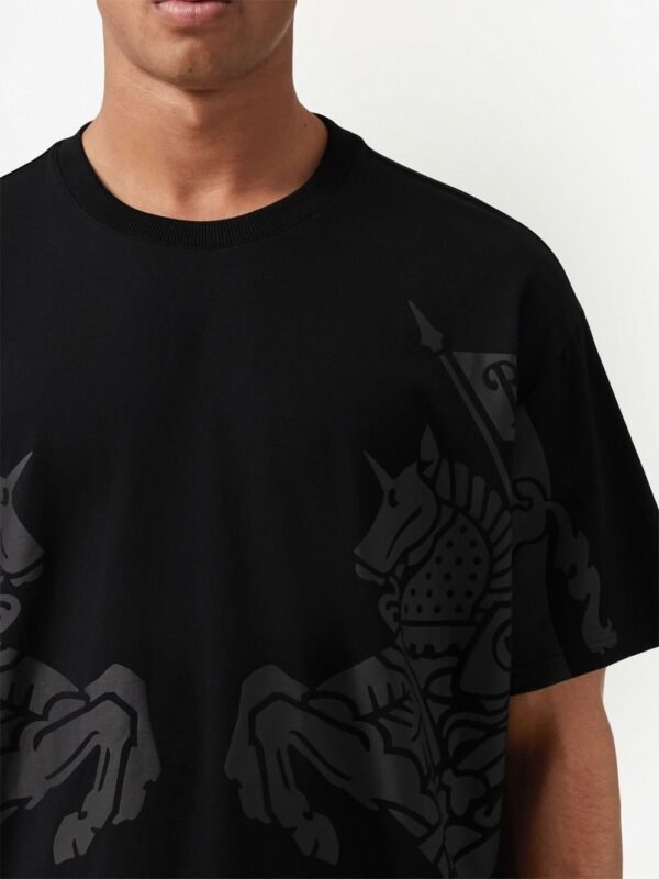 Custom Oversized Knight Graphic T-Shirt VWT-953B - Style 953B5F - product detail view 4