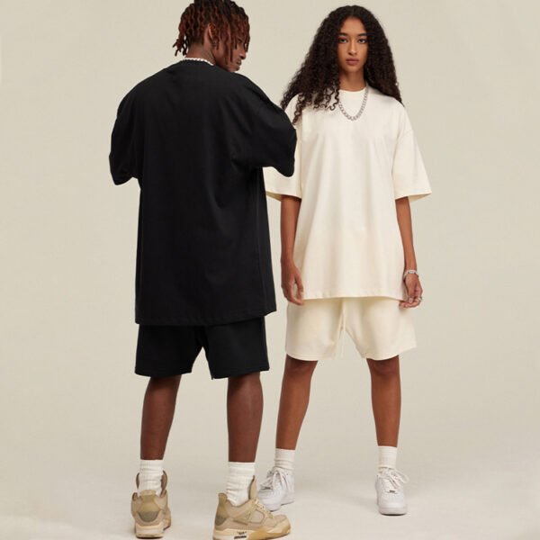 Custom Solid-Color Oversized Streetwear T-Shirt 8044403 - Style 96C371 - product detail view 6 Custom Solid-Color Oversized Streetwear T-Shirt 8044403 - Style 96C371 - product detail view 6