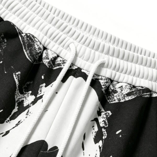 Custom Skull Graphic Cropped Sweatpants - Style E742CE - product detail view 5