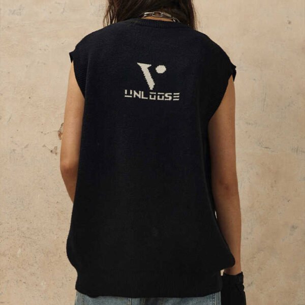Custom Portrait Intarsia Sleeveless Knit Sweater - Style 9DE1A1 - product detail view 4 Custom Portrait Intarsia Sleeveless Knit Sweater - Style 9DE1A1 - product detail view 4