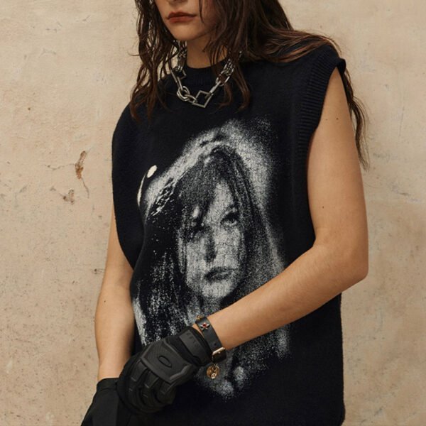 Custom Portrait Intarsia Sleeveless Knit Sweater - Style 9DE1A1 - product detail view 5 Custom Portrait Intarsia Sleeveless Knit Sweater - Style 9DE1A1 - product detail view 5