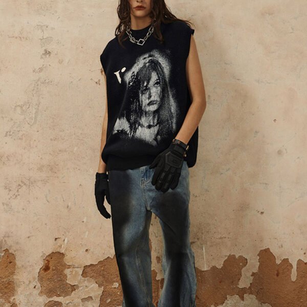 Custom Portrait Intarsia Sleeveless Knit Sweater - Style 9DE1A1 - product detail view 6 Custom Portrait Intarsia Sleeveless Knit Sweater - Style 9DE1A1 - product detail view 6