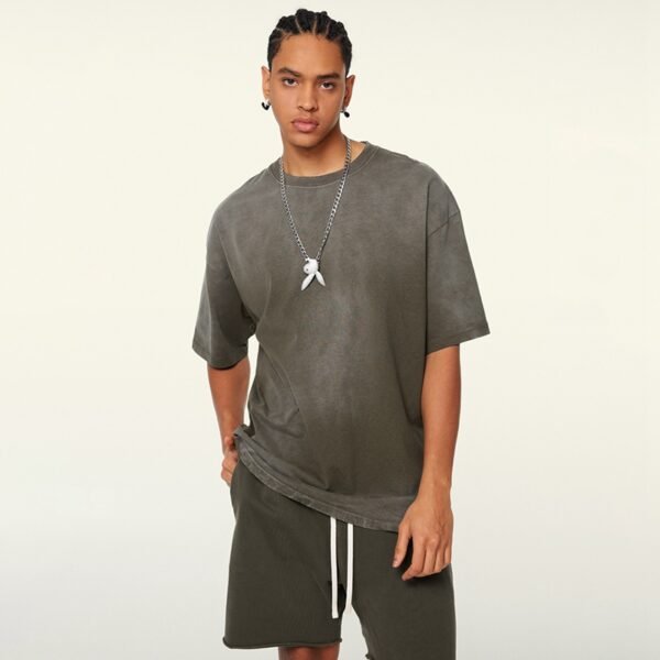 Custom Sun-Faded Gradient Oversize T-Shirt | VW-4B6270 - Style 4B6270 - product detail view 3